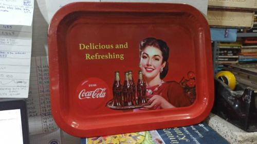 vintage ''coca cola delicious and refreshing''temalı metal tepsi & 30x23 cm