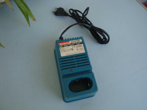 MAKITA DC9700  MATKAP & VİDALAMA ŞARJ CİHAZI ( ORJİNAL ) 7.2 V / 9.6 V. -1,5 Amper BATTERY CHARGER / ŞARJ ADAPTÖR - 2. EL ÇOK TEMİZ DURUMDA