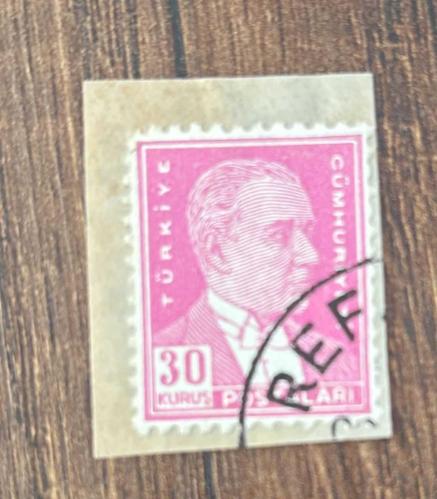Türk Pulu - Turkish Stamp - Mektup Zarfından Kesilmiş / Postadan Geçmiş Pul Filateli -  DAMGALI - ATATÜRK TEMALI PUL, 30 KURUŞ - Türkiye Cumhuriyeti - NOSTALJİK DOĞUM GÜNÜ HEDİYESİ