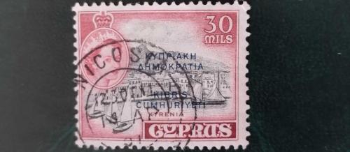 1960 YILI KIBRIS RUMCA TÜRKÇE  Kraliçe II. Elizabeth'in portresi ve Girne Limanı DAMGALI  ŞARNİYERSİZ