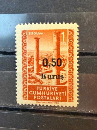 1952 0.50 KURUŞ SÜRŞARJLI POSTA PULU DAMGASIZ PER MNH p211c