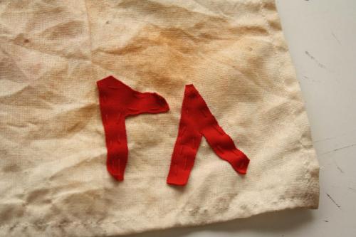 EL DİKİMİ  HİLAL-İ AHMER SANCAK  ARKASI MÜHÜRLÜ KOLLEKSİYON  NADİR KOLEKSİYONLUK