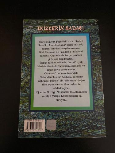Ejderha Mızrağı İkizlerin Savaşı - Efsaneler Üçlemesi 2. Kitap