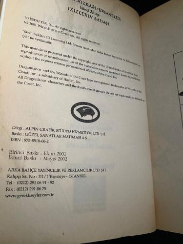 Ejderha Mızrağı İkizlerin Savaşı - Efsaneler Üçlemesi 2. Kitap