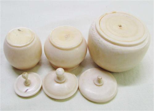 ViNTaGe F.DİŞİ Ivory KREM KUTULARI....3 Adet