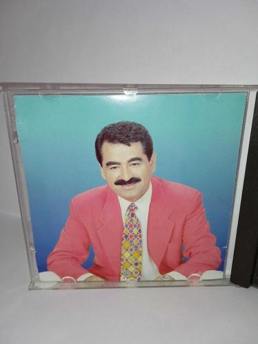 Cd İbrahim Tatlıses haydi söyle albümü. Orijinal. kırmızı bandrollü dönem baskı albüm. Dinlemeyi etkilemeyen çizikler var sorunsuz çalışıyor