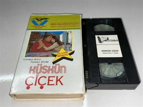 Küskün Çiçek Cüneyt Arkın Türkan Şoray Vhs Video