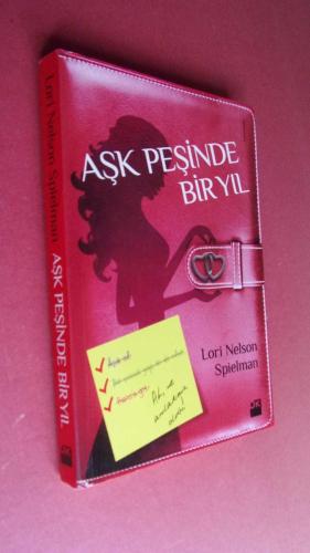 AŞK PEŞİNDE BİR YIL