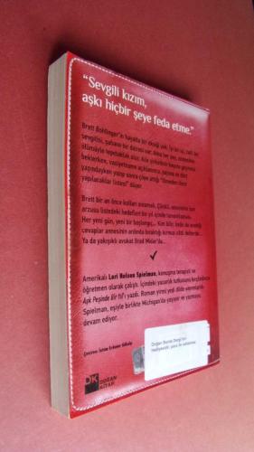 AŞK PEŞİNDE BİR YIL