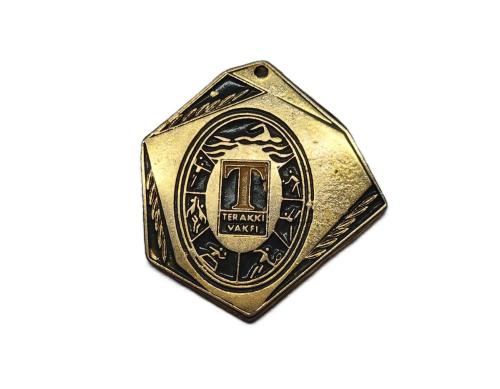TERAKKİ VAKFI MADALYA