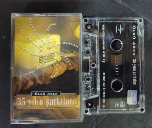 ÜLKÜ AKER * 35 YILIN ŞARKILARI * KASET