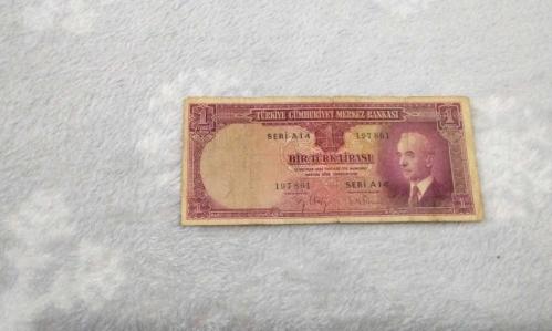 2.EMİSYON 1.TERTİP İNÖNÜ 1 BİR TÜRK LİRASI SERİ B3 112760 NUMARALI KAĞIT PARA NATÜREL ÇİL-ÇİLALTI ÇOK ÇOK NADİR
