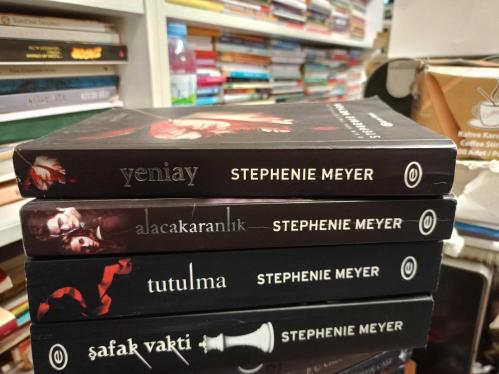 Alacakaranlık serisi