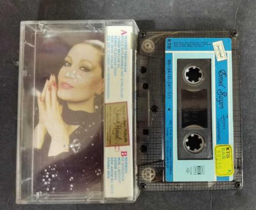 EMEL SAYIN * SEVGİSİZ YAŞAYAMAM * KASET