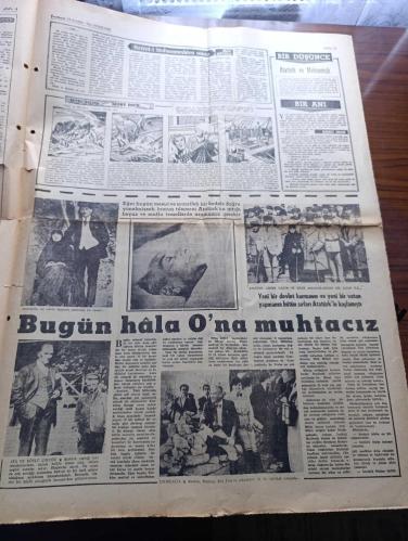 Halka ve Olaylara Tercüman Gazetesi - Turkish Newspaper - 10 Kasım 1966 - Atatürk 28. Defa gönüllerde yaşayacak - İstanbul'da Atatürk'ü anma törenleri - sevgilisiyle kavga eden Cahide Sonku kayboldu - manisa'daki kanlı otobüs soygunluğunun hamal terzi ve işsiz 3 faili Fotoğrafı - 4 bin iktisatlı da boykota başlıyor - Miraç kandili gecesi Amin'le doldu - Türk subayı çanta kaybedince NATO planları değişti - Rusya'nın Kıbrıs için görüşünü açıklamasını istedik - Adalet Partisi gençliği yazan Kadircan Kaflı - Beyaz Balina Moby Dick - Atatürk'ün eşi Latife hanım'la çektirdiği bir fotoğrafı - Atatürk ve köylü çocuğu fotoğraf - Atatürk Latife hanım ve silah arkadaşlarının bir kısmıyla fotoğraf - Atatürk ve Mehmetçik - İstanbul'da sinema tiyatro programı - İrlanda maçı öncesi milli takımımız kampa girdi  - Fenerbahçe Galatasaray maçı hazırlıkları Fotoğrafı - Gündüz Kılıç Metin Oktay Turgay Şeren ve Bahri'yi kamp kadrosundan çıkarttı - Devlet bakanı Kamil Ocak görüşü - 10 Kasım 1938