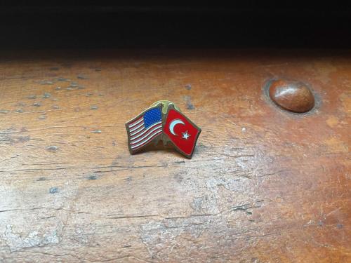 Türk-Amerikan Bayraklı rozet