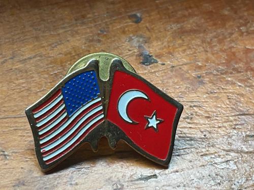 Türk-Amerikan Bayraklı rozet