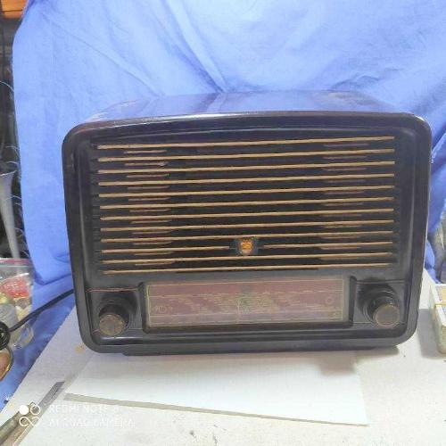 BAKALİT KASA PHILIPS ESKİ LAMBALI RADYO-ÇALIŞMIYOR