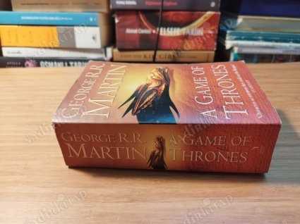 A Game of Thrones - Book One of A Song of Ice and Fire