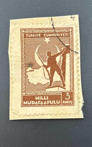 Türk Pulu - Turkish Stamp - Mektup Zarfından Kesilmiş / Postadan Geçmiş Pul Filateli - DAMGALI - MİLLİ MÜDAFAA TEMALI PUL,  3 KURUŞ - Türkiye Cumhuriyeti - NOSTALJİK DOĞUM GÜNÜ HEDİYESİ