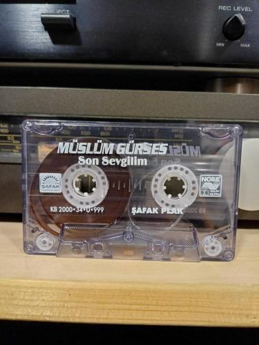 MÜSLÜM GÜRSES SON SEVGİLİM