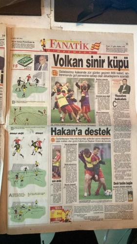 FANATİK SPOR GAZETESİ - TURKISH NEWSPAPER - DOĞUM GÜNÜ HEDİYESİ  - EKSİKSİZ TAM TAKIM GAZETE - 21 EKİM 1997 - SAYI: 701 - ÖZKAN SÜMER - VEFA KÜÇÜK - KEMAL ADAR - EROL DEMİRKOL - JOSEPH JARABINSKY - ORHAN KAYNAK - YALÇIN UYGUN - HAGİ - BÜLENT KORKMAZ - HE-MAN ÖZKAN: TRABZONSPOR AYAĞA KALKACAK - BAŞARININ ADRESİ DEĞİŞTİ - SÜMER İLK UYARIYI ALDI - DEVLER LİGİ’NDE SARI TEHLİKE - 24 MİLYARLIK BORNOZ - MICHAEL JORDAN FUTBOLDAN ANLAMIYOR - HASTAYDI HARİKAYDI HATALIYDI - AMAN FATİH DİKKAT ET - TÜRK FUTBOLUNUN GURURUDUR - UEFA’DAN KARTAL’A CEZA - ORHAN TOSHACK’A TEŞEKKÜR ETTİ - CİM BOM PRAG’DA PUSUDA - KAZANIRSAK BİZDEN KORKUN - JARABINSKI’DEN TERİM’E ÖZEL UYARI - TAKTİK ÇOK ÖNEMLİ - TERİM’DEN SARI KARTLILARA UYARI - FİLIPESCU SAHADA - POPESCU LİBERODA - TAMAM YA DA DEVAM - PRAG’I YENMEYE GELDİK - KİLİTLER HAGİ VE SIEGL - SPARTA PRAG FIRTINA GİBİ - GALATASARAY - BEŞİKTAŞ - FENERBAHÇE - TRABZONSPOR - ANKARAGÜCÜ - İSTANBULSPOR - BURSASPOR - KOCAELİSPOR - ÇANAKKALE DARDANELSPOR - GAZİANTEPSPOR - B