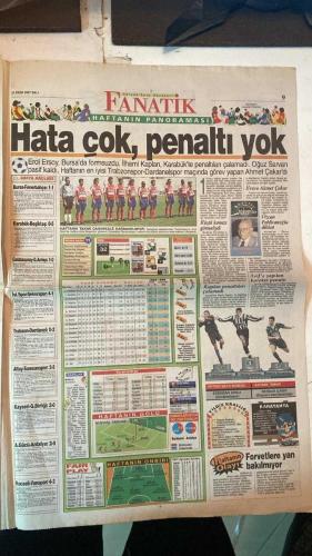 FANATİK SPOR GAZETESİ - TURKISH NEWSPAPER - DOĞUM GÜNÜ HEDİYESİ  - EKSİKSİZ TAM TAKIM GAZETE - 21 EKİM 1997 - SAYI: 701 - ÖZKAN SÜMER - VEFA KÜÇÜK - KEMAL ADAR - EROL DEMİRKOL - JOSEPH JARABINSKY - ORHAN KAYNAK - YALÇIN UYGUN - HAGİ - BÜLENT KORKMAZ - HE-MAN ÖZKAN: TRABZONSPOR AYAĞA KALKACAK - BAŞARININ ADRESİ DEĞİŞTİ - SÜMER İLK UYARIYI ALDI - DEVLER LİGİ’NDE SARI TEHLİKE - 24 MİLYARLIK BORNOZ - MICHAEL JORDAN FUTBOLDAN ANLAMIYOR - HASTAYDI HARİKAYDI HATALIYDI - AMAN FATİH DİKKAT ET - TÜRK FUTBOLUNUN GURURUDUR - UEFA’DAN KARTAL’A CEZA - ORHAN TOSHACK’A TEŞEKKÜR ETTİ - CİM BOM PRAG’DA PUSUDA - KAZANIRSAK BİZDEN KORKUN - JARABINSKI’DEN TERİM’E ÖZEL UYARI - TAKTİK ÇOK ÖNEMLİ - TERİM’DEN SARI KARTLILARA UYARI - FİLIPESCU SAHADA - POPESCU LİBERODA - TAMAM YA DA DEVAM - PRAG’I YENMEYE GELDİK - KİLİTLER HAGİ VE SIEGL - SPARTA PRAG FIRTINA GİBİ - GALATASARAY - BEŞİKTAŞ - FENERBAHÇE - TRABZONSPOR - ANKARAGÜCÜ - İSTANBULSPOR - BURSASPOR - KOCAELİSPOR - ÇANAKKALE DARDANELSPOR - GAZİANTEPSPOR - B