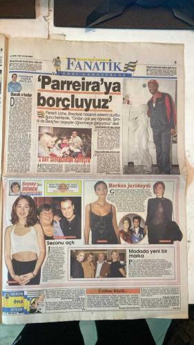 FANATİK SPOR GAZETESİ - TURKISH NEWSPAPER - DOĞUM GÜNÜ HEDİYESİ  - EKSİKSİZ TAM TAKIM GAZETE - 22 EKİM 1997 - SAYI: 702 - ORHAN YILDIRIM - EROL DEMİRKOL - AYKUT AKICI - YEMEN EKŞİOĞLU - VEFA KÜÇÜK - LENART JOHANNSON - ŞENES ERZİK - MEHMET ALİ YILMAZ - HAGİ - BÜLENT KORKMAZ - OKTAY - UCHE - TOSHACK - JINGBLAD - GALATASARAY VE BEŞİKTAŞ ŞAMPİYONLAR LİGİNDE - MÜTHİŞ İTTİFAK - RÜTBELER DEĞİŞİYOR - NEVIO SCALA ESKİ TAKIMINA KARŞI - KÖRFEZ TURA GİDİYOR - S.BÜKREŞ 1-0 BASTIA - UCHE PARREIRA’YI ÖVDÜ - TRABZONSPOR’DA TARAFTAR BÖLÜNDÜ - GALATASARAY’A KAPI GİBİ TAPU - ŞAMPİYONLAR PUAN SAVAŞINDA - POTADA İKİ ÜZÜNTÜ - ASLANSIN KARTALSIN - BEŞİKTAŞ GÖTEBORG - GALATASARAY SPARTA PRAG - GALATASARAY’DA ÜÇ PUAN YEMİNİ - SİFO MEHMET’E ÖZEL ÖNLEM - İNÖNÜ’DEKİ KAÇAKLAR - HAYDİ KARTALLAR - VURUN GÖTEBORG’U - OKTAY’SIN ATARSIN - RESTLEŞTİLER - DARISI 9’A - TOSHACK: GRUPTA BİRİNCİ OLACAĞIZ - JINGBLAD: RİSKE GİRERİZ KAZANIRIZ - GALATASARAY - BEŞİKTAŞ - FENERBAHÇE - TRABZONSPOR - ANKARAGÜCÜ - İSTANBULSPOR - BURS