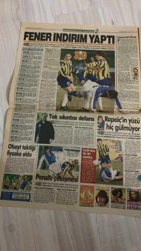 FOTOMAÇ SPOR GAZETESİ - TURKISH NEWSPAPER - DOĞUM GÜNÜ HEDİYESİ  - EKSİKSİZ TAM TAKIM GAZETE -22 OCAK 2001  SÖKE LİGE SÜRESİZ ERTELEME – KALSIN %61, GİTSİN %39 (TERİM ANKETİ) – ATALANTA İLE BERABERE KALDI – RIDVAN DİLMEN YORUMU – HİDAYET PORTLAND’A KARŞI – IRKÇI PANKART (TERİM’E EVİNE DÖN MESAJI) – BELEK’TE PENALTI MÜCADELESİ (FENERBAHÇE-KESKİNSPOR) – CELİL SEVİNDİRDİ, RAPAIÇ 10 GÜN YOK – LAZETİÇ PENALTI GERGİNLİĞİ – SERGEN HATASINI KABUL ETTİ – HAMOĞLU ÇAKIRKEYİF – HAGİ’SİZ DE ASLAN – CİM-BOM’A TERAPİ (ANTALYA KAMPI) – JARDEL’DE BOŞ YOK – OKAN YENİDEN DOĞDU – SERKAN’DAN İYİ HABER – KAMP ANALİZİ (TAFFAREL, BÜLENT, POPESCU, CAPONE, HAKAN, OKAN, EMRE, SUAT, ARİF, SERKAN, BÜLENT AKIN, FARUK, KEREM, MEHMET BÖLÜKBAŞI)  FATİH TERİM – GORİ – CHIESA – RIDVAN DİLMEN – HİDAYET TÜRKOĞLU – OGÜN – LAZETİÇ – REVIVO – DENİZ MENDİ – CELİL – RAPAIÇ – SERGEN – AHMET HAMOĞLU – SERDAR BİLGİLİ – HAGİ – LUCESCU – CÜNEYT TANMAN – JARDEL – OKAN BURUK – EMRE BELÖZOĞLU – TAFFAREL – BÜLENT KORKMAZ – POPESCU – CA