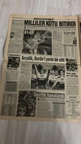 FOTOMAÇ SPOR GAZETESİ - TURKISH NEWSPAPER - DOĞUM GÜNÜ HEDİYESİ  - EKSİKSİZ TAM TAKIM GAZETE -25 OCAK 2001  PİS KOKULAR GELİYOR (CİP SKANDALI) – FENER İDMAN MANYAĞI – MEHMET ALİ YILMAZ’A TEPKİ – ERZURUM KENDİNİ BULDU – DİYARBAKIR’DA ŞOK (GAFFAR OKKAN SUİKASTI) – MİLLİLER LİTVANYA’YA KAYBETTİ – TERİM MİLAN’A KARŞI – HİNGIS SERENA’YI GEÇTİ – SCALA NE DEDİ? – CAPONE DEVRİ – FENERBAHÇE’NİN BELEK KAMPININ YILDIZLARI (OGÜN, REVIVO, YUSUF) – RANGE ROVER SKANDALI – CIP’LENEN MİLLİLER LİSTESİ – GALATASARAY’DA NEŞE – DÜŞMAN ÇATLATTILAR (TRABZON MAÇI HAZIRLIĞI) – ASLAN’DAN KAN ÇIKTI (SAĞLIK KONTROLLERİ)  ATA AKSU – HALUK ULUSOY – FİKRET ÜNLÜ – ALPAY ÖZALAN – RÜŞTÜ RENÇBER – HAKAN ŞÜKÜR – TAYFUR HAVUTCU – SERGEN YALÇIN – ENGİN İPEKOĞLU – TUGAY KERİMOĞLU – ARİF ERDEM – ABDULLAH ERCAN – OĞUN TEMİZKAN – FATİH AKYEL – OKAN BURUK – TAYFUN KORKUT – LEVENT TUZEMEN – TAYFUN BAYINDIR – MEHMET ALİ YILMAZ – SERDAR BİLGİLİ – AHMET HAMOĞLU – HAYRİ ÜLGEN – CÜNEYT TANMAN – LUCESCU – JARDEL – HAGİ – SUAT – SERKAN