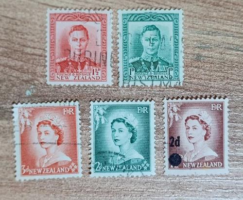 Yeni Zelanda _ Kral VI. George ve Kraliçe Elizabeth damgalı pullar lotu