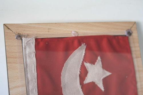 Tarihin Ruhu  Osmanlı Askeri Göğüs Cebi Bayrağı ÇerÇeveli