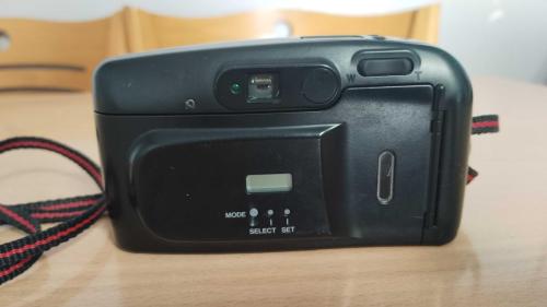 Yashica ezs zoom 70