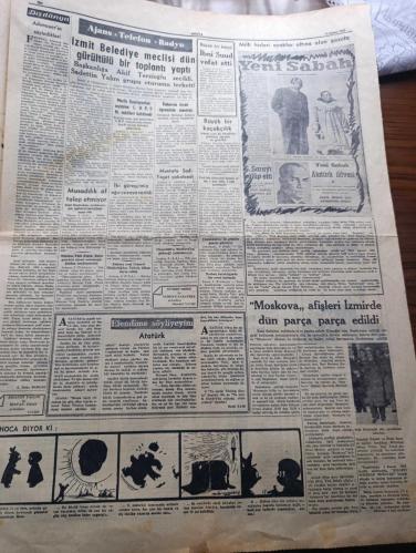 Dünya Gazetesi - Turkish Newspaper - 10 Kasım 1953 - Sen ölmezsin Atatürk - Atatürk ve Anıtkabir karakalem çizen Althan Enson - Herkes Atatürk'ü anıyor - bugün Atatürk için yapılacak törenler - Atatürk'ün tabutuna refakat edecek Generaller - Ey Türk gençliği - yılan hikayesi yazan Samim Kocagöz - Atatürk'ün ideolojisi yazan Behçet Cemal - niçin ölmedi yazan doçent Doktor Cihat Abaoğlu - Kurbağalıdere köprüsü'nün tamiri - milli hisleri ayaklar altına alan gazete yeni sabah Fotoğrafı - Moskova afişleri İzmir'de dün parça parça edildi - İran'da Musaddık af talep etmiyor - Atatürk yazan Bedii Faik - sahne sanatkarı Ayten Çankaya Puro tuvalet sabunu kullanıyor - Garp cephesinde yeni bir şey yok yazan Erich Marie Remarque  resimleyen Althan Enson - Atatürk'ün tabutu açılıyor - Toptaşı cezaevinden Anıtkabir için bir bayrak hazırlandı -  Milli Türk Talebe Birliğinin Atatürk için beyannamesi - komünizm programı yaptığı öne sürülen öğretmen İlhan Berk - 10 Kasım 1938