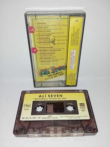 Kaset Ali Seven bir kurulu yuvam mı var Albümü. Orijinal. 1989 dönem Kağıt Baskı. Sorunsuz çalışıyor.