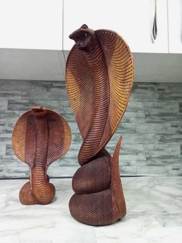 Koleksiyonluk Sanat El Yapımı Ahşap Kral Kobra Heykel Seti (51 cm & 31 cm)