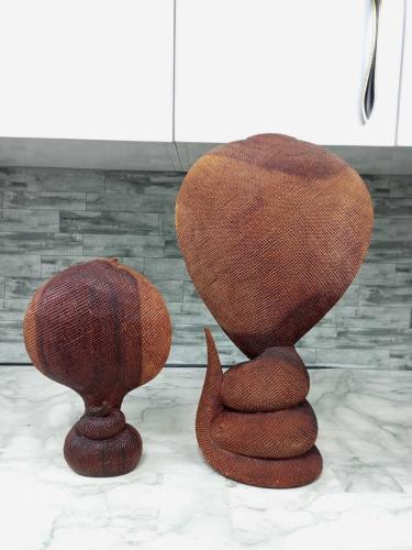 Koleksiyonluk Sanat El Yapımı Ahşap Kral Kobra Heykel Seti (51 cm & 31 cm)