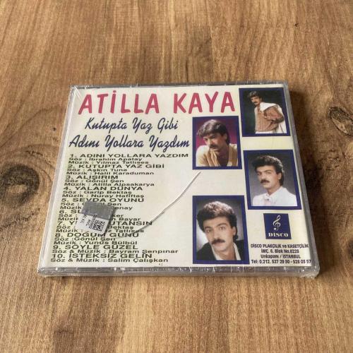 Atilla Kaya - Best Of Atilla Kaya - Kutupta Yaz Gibi - Adını Yollara Yazdım Cd ( Jelatinli - Ambalajında ) (Arka kapakta çatlak vardır)