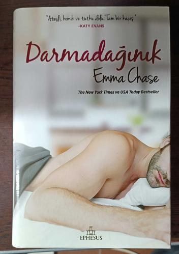 darmadağınık emma chase