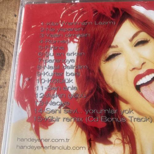 Hande Yener - Nasıl Delirdim Cd ( Jelatinli - Ambalajında )
