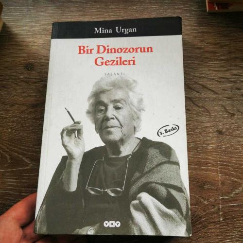 BİR DİNAZORUN GEZİLERİ