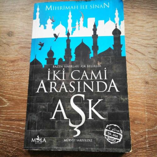 İKİ CAMİ ARASINDA AŞK