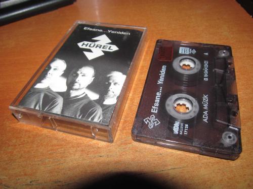ÜÇ HÜREL   EFSANE YENİDEN  KASET