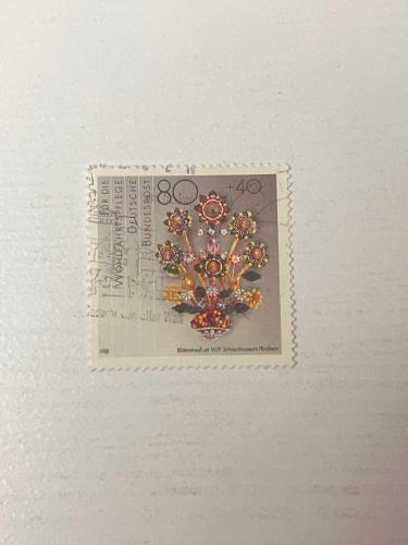 LOT.9 » ALMANYA 1988 Altın ve Gümüşçü El Sanatları