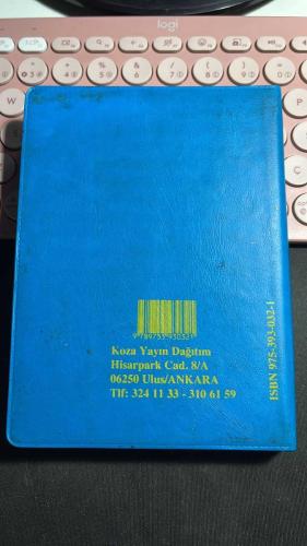 ORTAÖĞRETİM ÖRNEKLİ AÇIKLAMALI TÜRKÇE SÖZLÜK - ALİYAR KARACA AHMET KAPULU - KOZA YAYIN DAĞITIM 2001 - DİKKAT ÖN SAYFADA İSİM OKUL VS YAZILI.... HALİYLE...