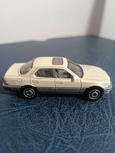 MATCHBOX  1994 LEXUS LS 400