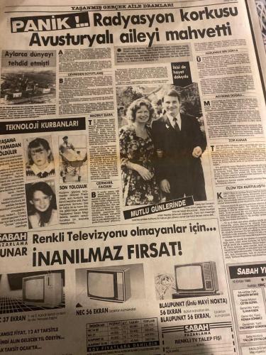 SABAH YILDIZI AKTÜELİTE VE MAGAZİN GAZETESİ - DOĞUM GÜNÜ HEDİYESİ (TURKİSH - NEWSPAPER) - 10 EKİM 1986 - TAM TAKIM 8 SAYFADIR -İbrahim Tatlıses-Yılmaz Güney-Gönül Yazar-Küçük Emrah-Sibel Can-İskender Doğan-Seda Sayan-Bahar Öztan-Serpil Çakmaklı-Zerrin Özer-Asu Maralman-Atila Yelken-Frederica-Metin Sertoğlu-TRT İbo’ya Yılmaz Güney damgası vurdu-Gönül Yazar herşeyi anlattı-SIDIlisi kaçtı-Koleksiyon-Umutları suya düştü-Federasyon Başkanı’nın kızı soyunarak yükseliyor-Bu dansözün göğüslerini göstermesi yasaklandı-K Emrah için kardeş acısı-Evlendiler-Bir test aşkta şanslı numaranız-En güzel çingene-Geldi Yeşilçam hemen karıştı-Fahişe sözü ağlatıyor-Futbolcudan bıktım-Bu ne güzel çingene-Gamzelerine bittiler-İyi kıvırdı-TRT’den İbo’ya bir çelme daha-Sevgilisi kaçtı köpeğiyle kaldı-Jaguarcı baba Sibel’i fena kazıkladı-Pembe bir evlilik-Halk şarkıcısı-Sosyete dedektifi anlatıyor-Haydi gençler Sultan Disco’ya-Taşbebek herşeyi anlattı-Bir otomobil sahibi olmak dünya istatistiklerine bir numara i
