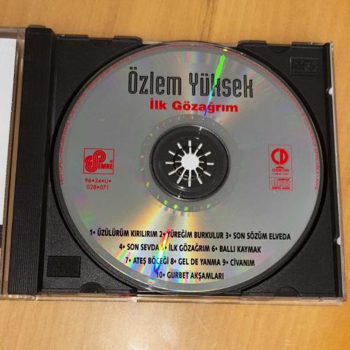 Özlem Yüksek “İlk Gözağrım” 1996 CD