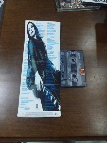 ŞEBNEM FERAH KADIN KASET