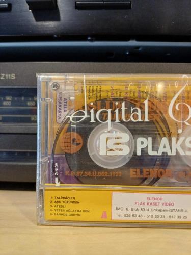 MÜSLÜM GÜRSES TALİHSİZLER SIFIR JELATİNDE KASET